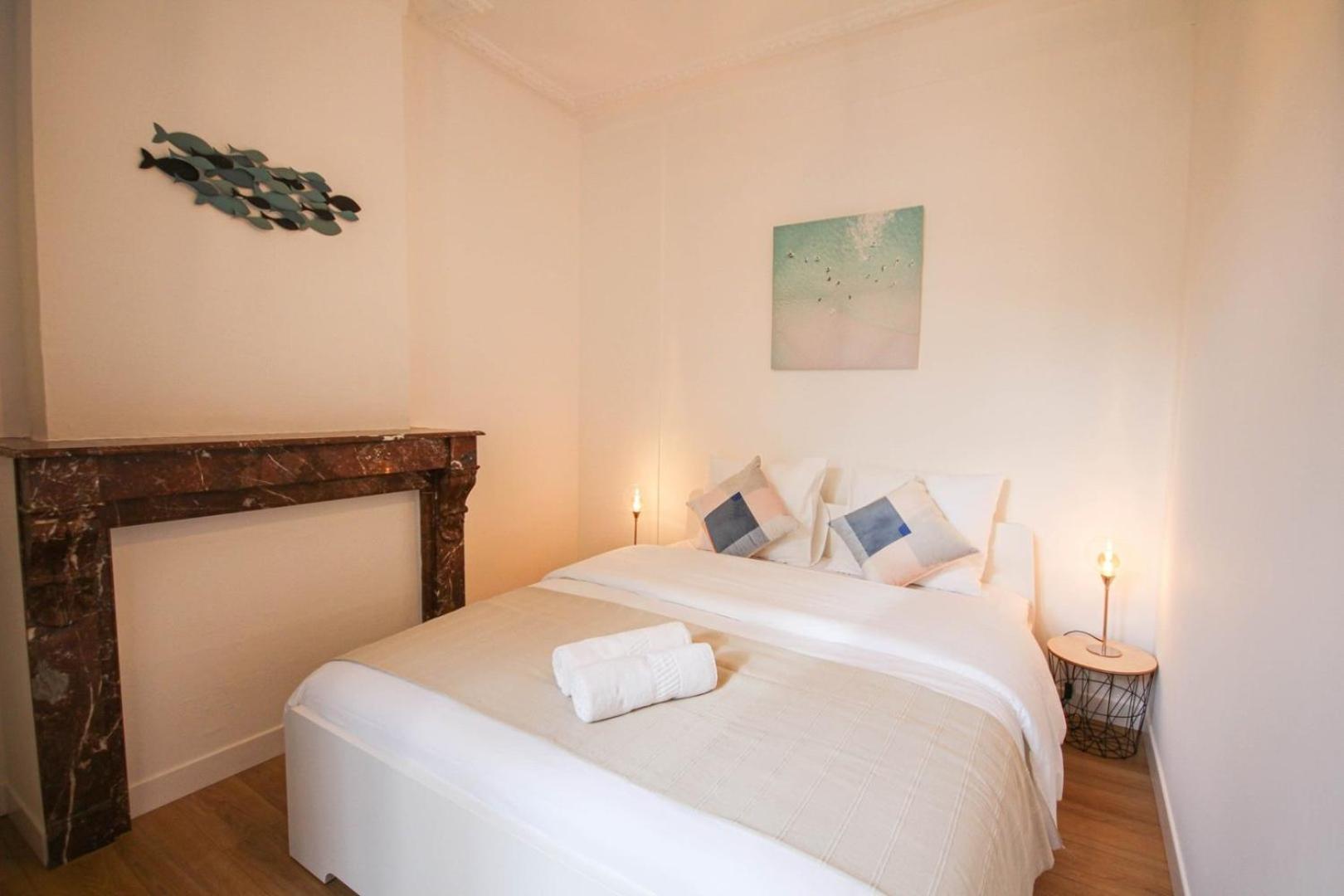 Fully-Equipped Apartment In City Center + Parking Лилль Экстерьер фото